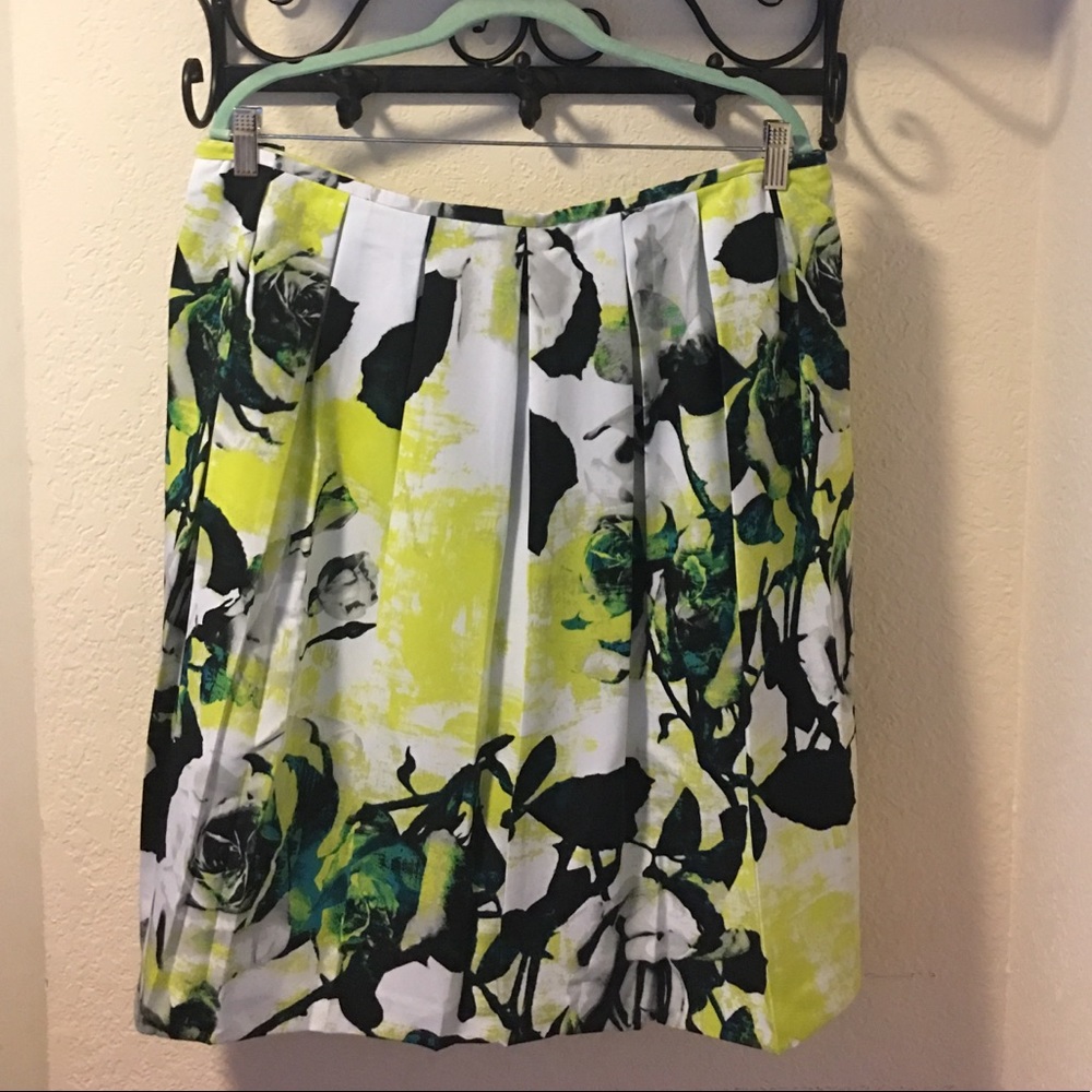 Worthington Pleated Skirt Size 24